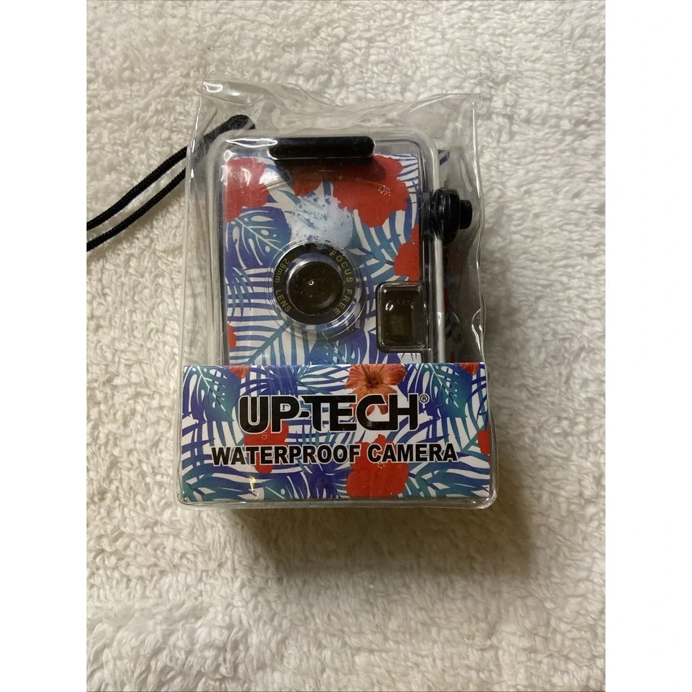 Uptech 35mm Underwater Waterproof Film Camera NIP New 6.6 Feet 10 Exposures